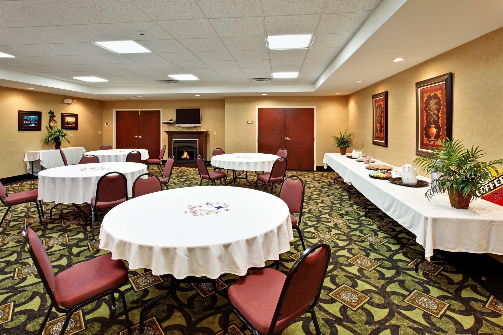Holiday Inn Express Hotel & Suites Kingsport-Meadowview I-26 By Ihg מראה חיצוני תמונה