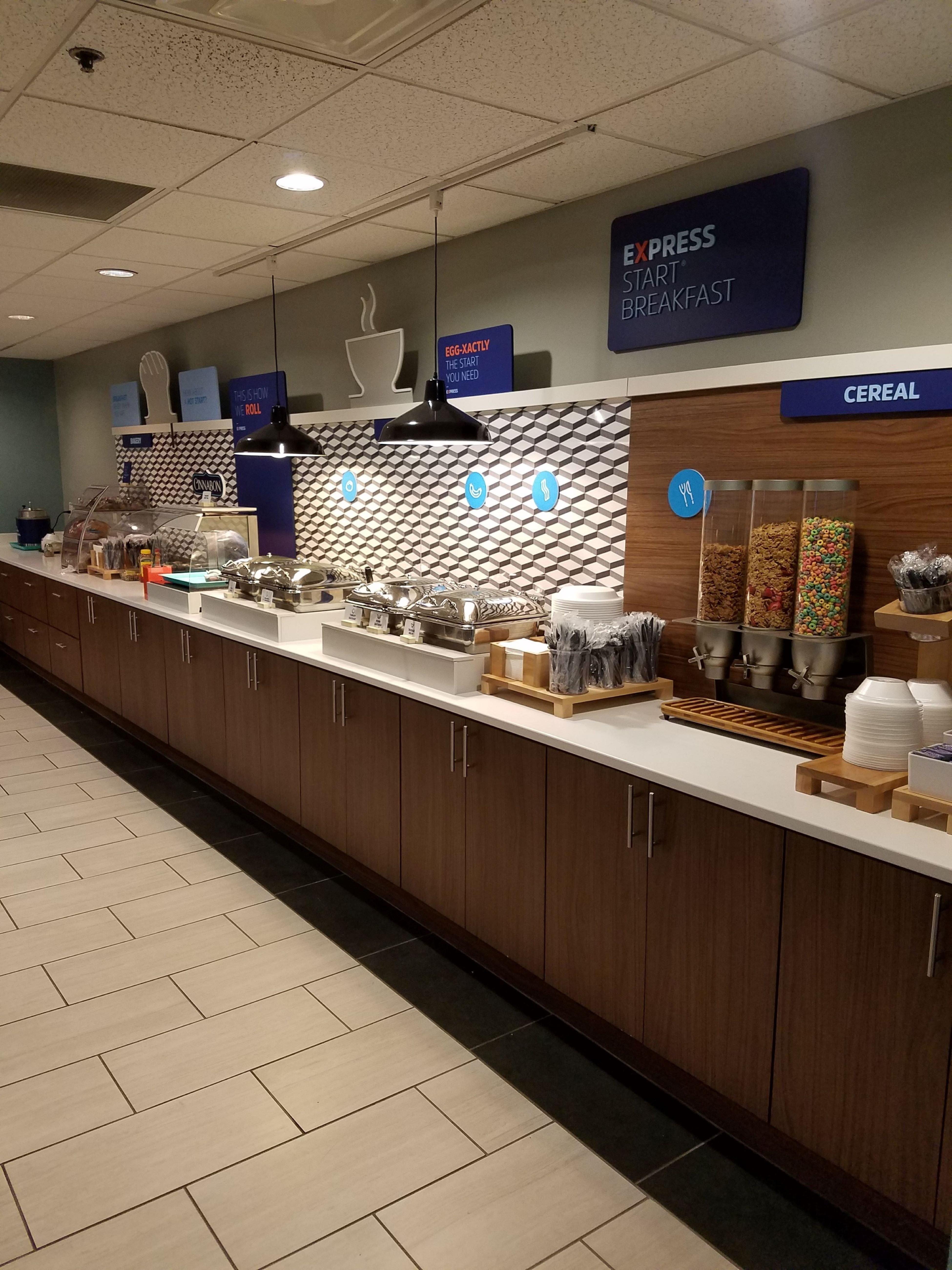 Holiday Inn Express Hotel & Suites Kingsport-Meadowview I-26 By Ihg מראה חיצוני תמונה