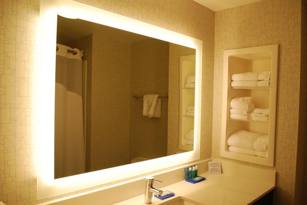 Holiday Inn Express Hotel & Suites Kingsport-Meadowview I-26 By Ihg מראה חיצוני תמונה