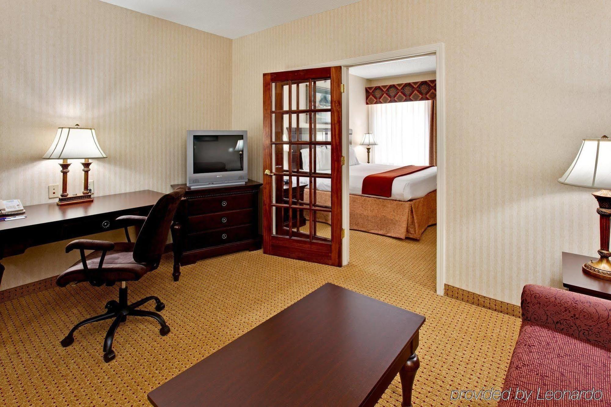 Holiday Inn Express Hotel & Suites Kingsport-Meadowview I-26 By Ihg מראה חיצוני תמונה