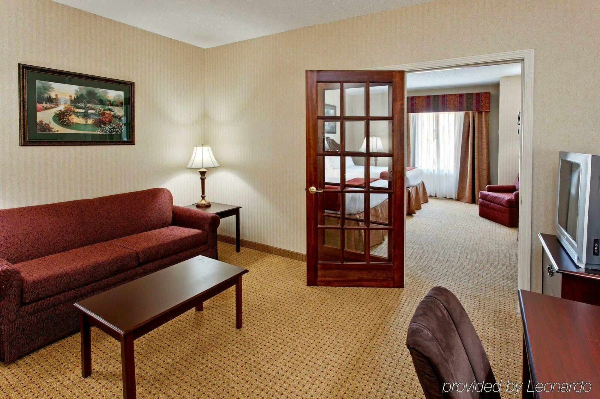 Holiday Inn Express Hotel & Suites Kingsport-Meadowview I-26 By Ihg מראה חיצוני תמונה