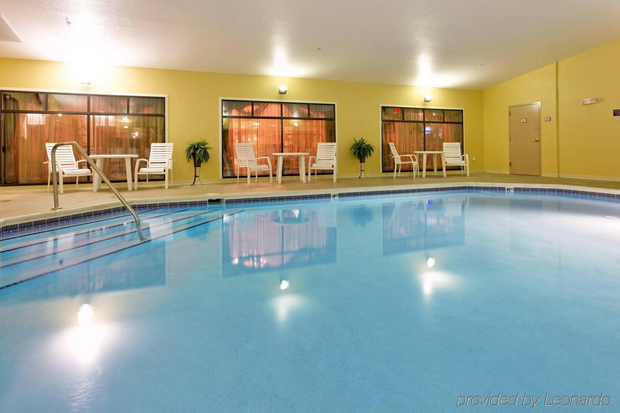 Holiday Inn Express Hotel & Suites Kingsport-Meadowview I-26 By Ihg מראה חיצוני תמונה